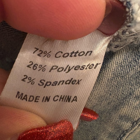 A.Z.I. Butterfly Embellished Cropped Jeans Women’s 10 - Picture 12 of 12